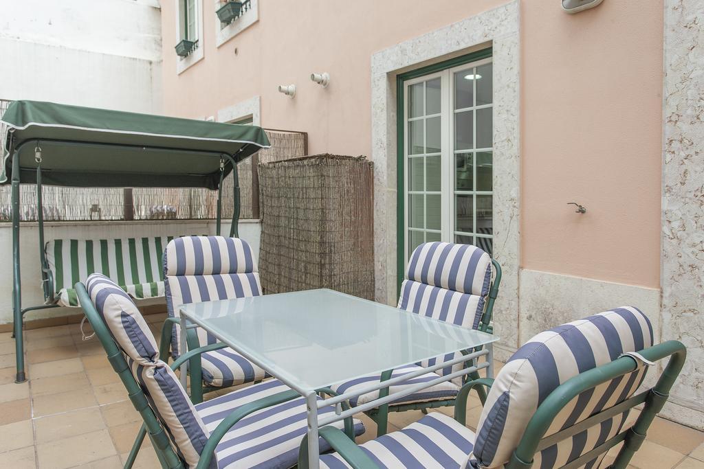 Bairrus Lisbon Apartments - Alfama II الغرفة الصورة