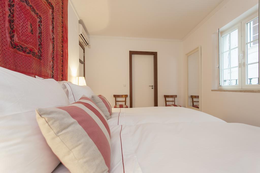 Bairrus Lisbon Apartments - Alfama II الغرفة الصورة